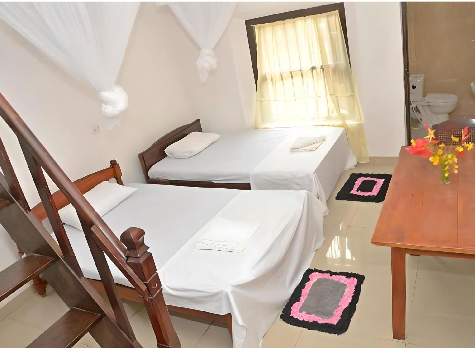 Traveller'S Hostel Hikkaduwa Extérieur photo